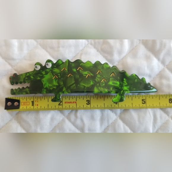 Gentle Thrills brand alligator style alligator clip - Picture 1 of 2